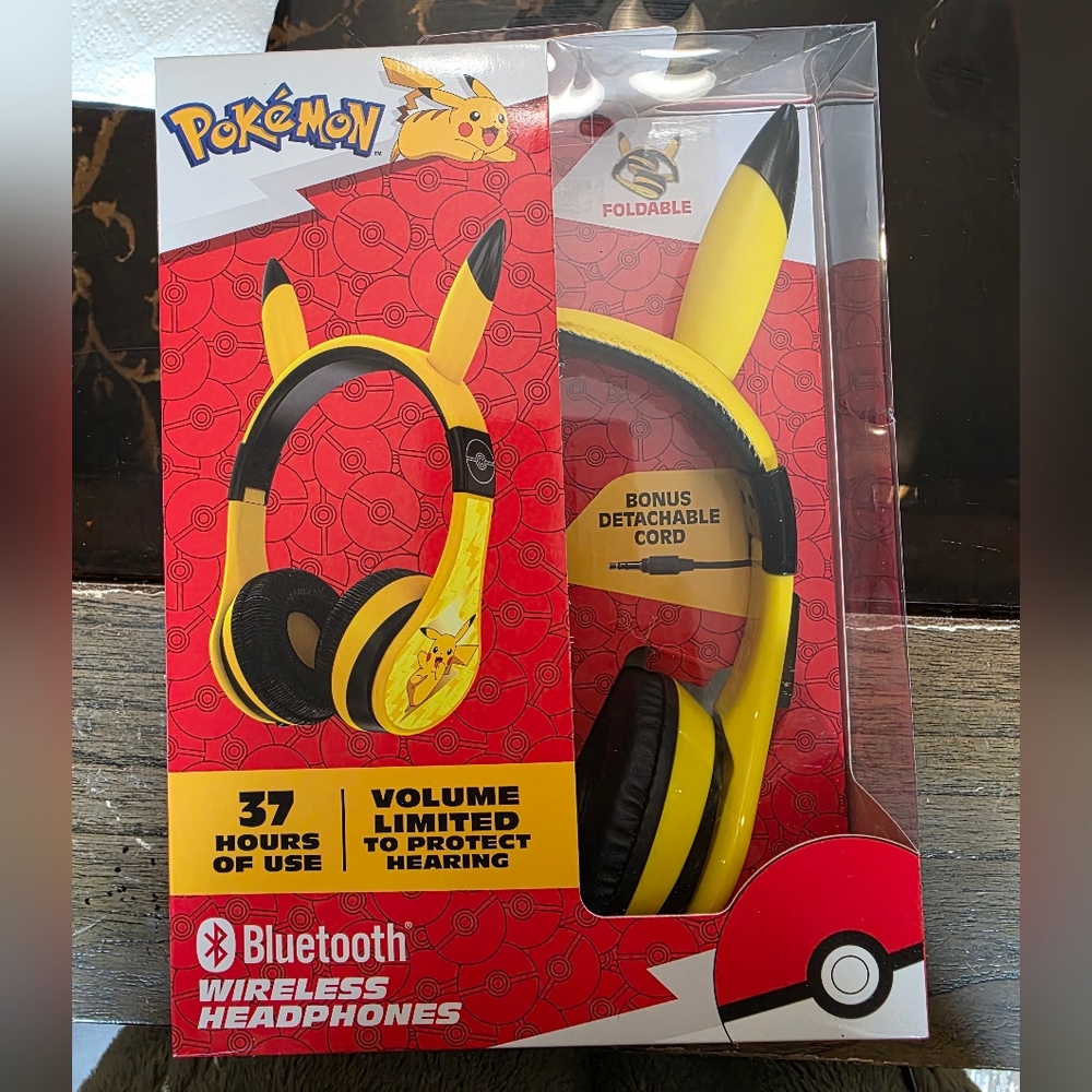 Pokemon Kids Bluetooth Headphones, Wireless Headphones with Microphone - Picture 2 of 5